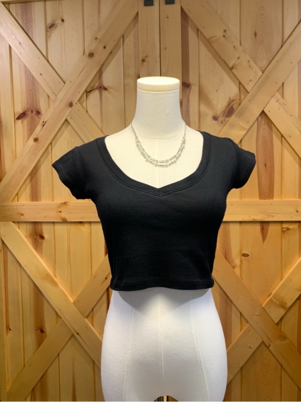 Hooters Womens Black Crop V-neck Garage Top Cotton Spandex Bikercore Biker